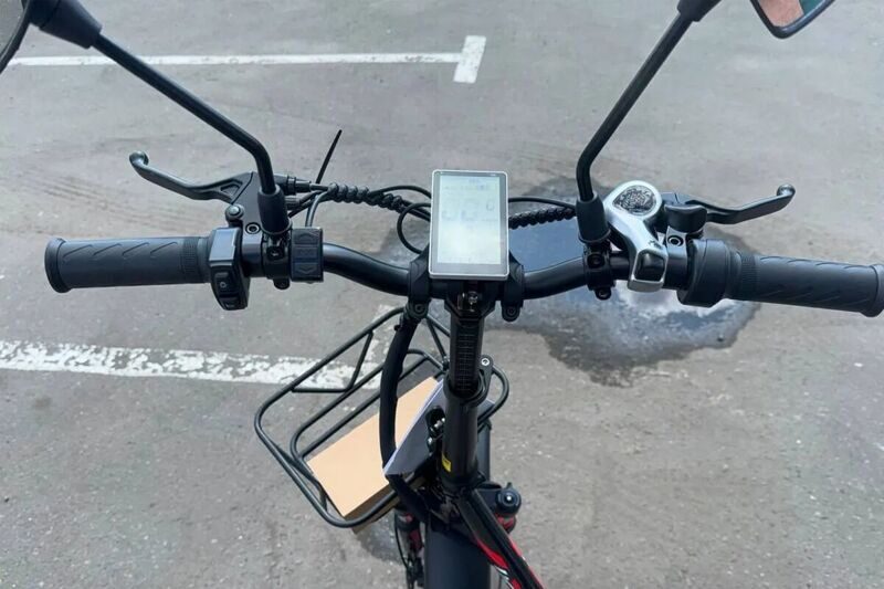 elektricheskij-velosiped-ikingi-f20-pro-max-60v-23ah-displej.jpg